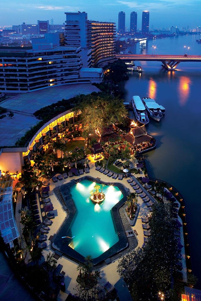 Shangri-La Hotel, Bangkok: ECO Luxury Hotel – Best Location Where Sky Train Meets River Ferry