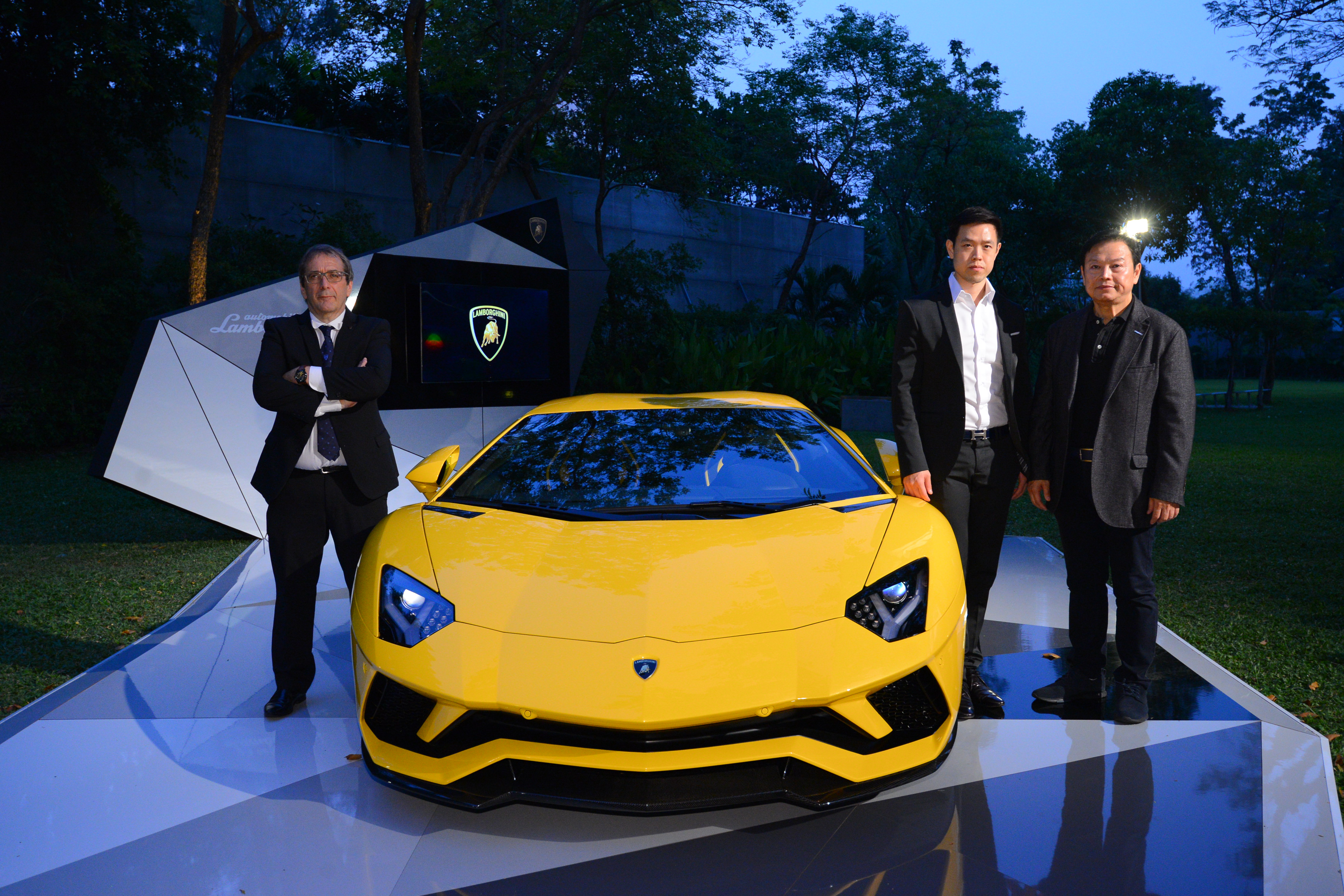 Exclusive Private Preview of The Latest Masterpiece  “Lamborghini Aventador S” For The First Time in Thailand