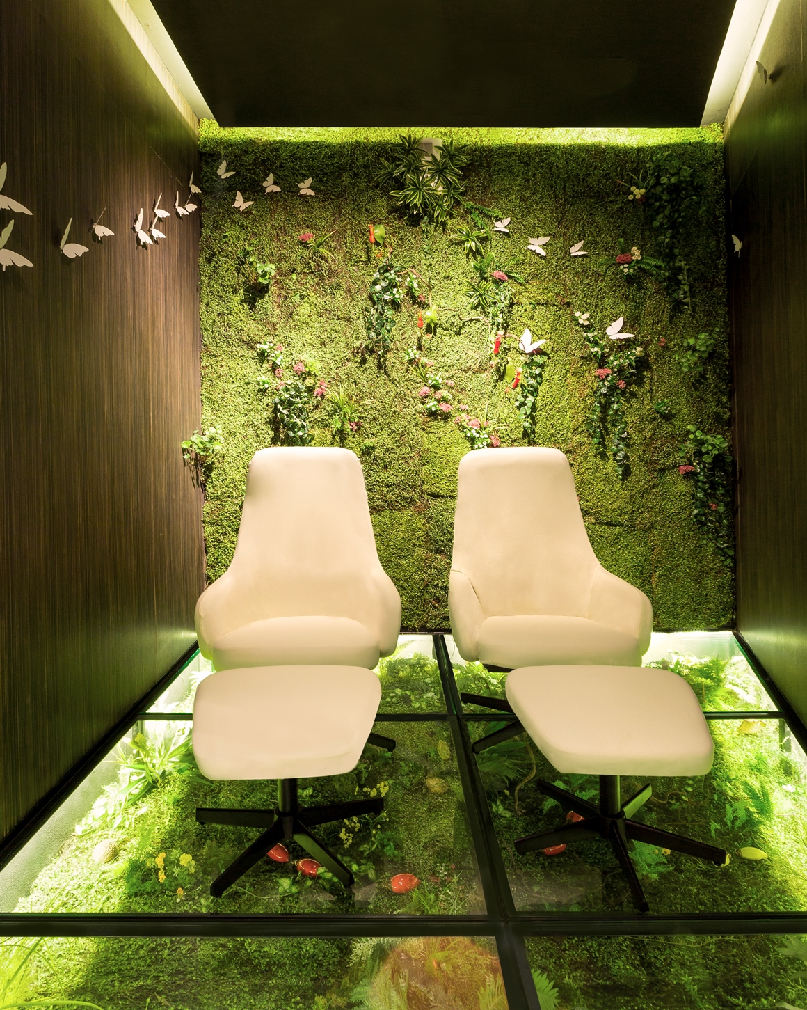 THANN & THANN SANCTUARY – An ultimate mind and body ritual designed to stimulate circulation and eliminate toxins