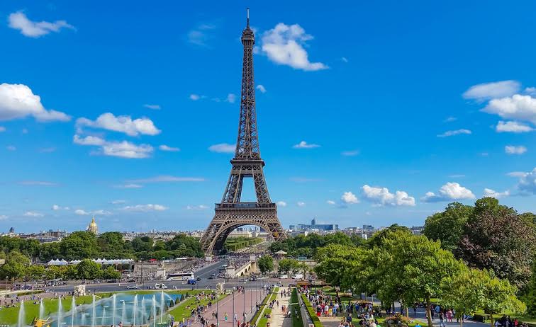 France shortens visa delivery time for 8 countries in a bid to boost tourism
